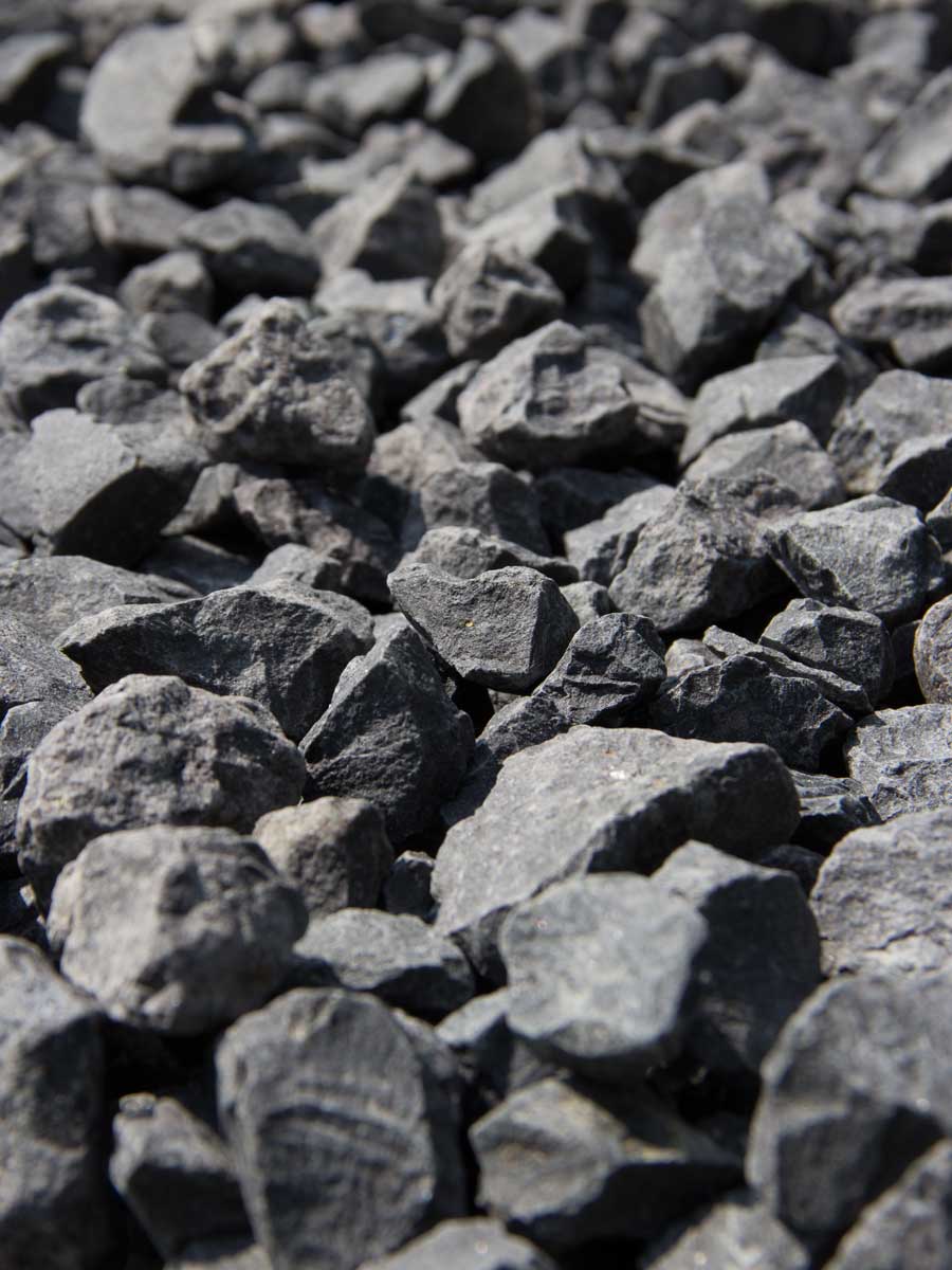 Basalt Splitt 16 - 32mm (close)