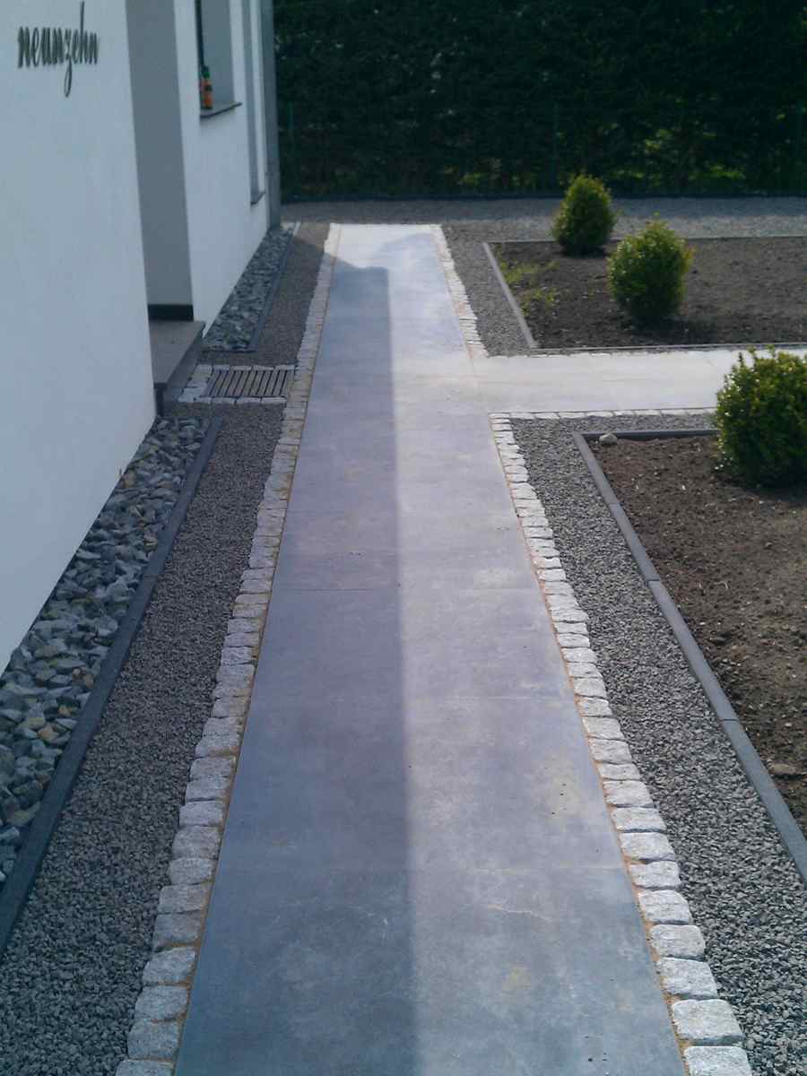 Basaltsplitt 8 - 16mm verlegt