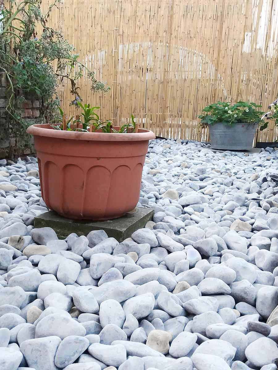 Carrara Kies Gabionensteine verlegt