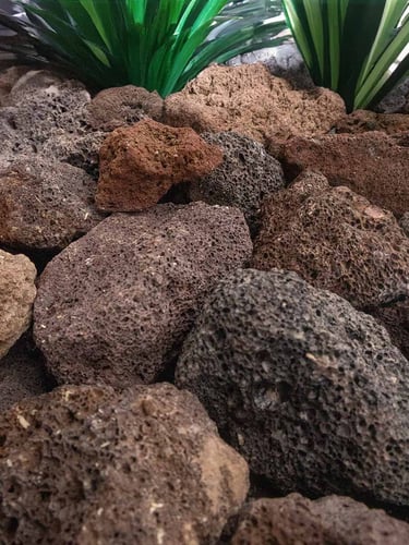 Lava Bruchsteine 40 - 80mm (4 - 8cm) verlegt
