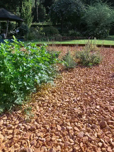 Rosso Verona Splitt 16 - 25mm verlegt